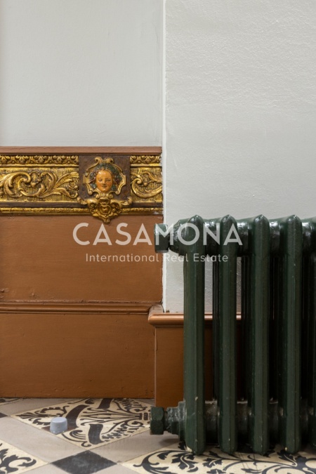 (SOLD) Bright 5-Bedroom Apartment with Original Modernist Details in the Heart of Eixample (SOLD) Bright 5-Bedroom Apartment with Original Modernist Details in the Heart of Eixample