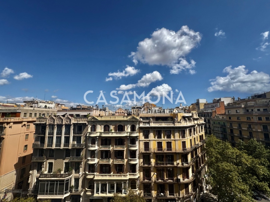 Penthouse Moderne Avec Terrasse Privée au Cœur de Barcelone Penthouse Moderne Avec Terrasse Privée au Cœur de Barcelone