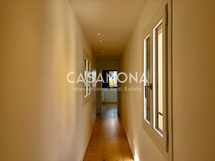 Modern Penthouse With Private Terrace In The Heart Of Barcelona Modern Penthouse With Private Terrace In The Heart Of Barcelona