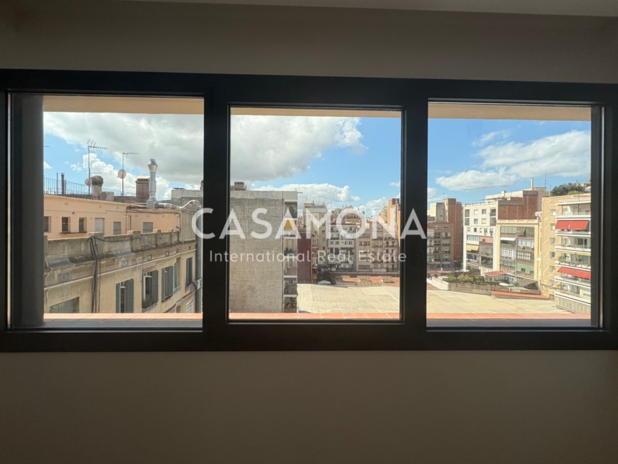 Penthouse Moderne Avec Terrasse Privée au Cœur de Barcelone Penthouse Moderne Avec Terrasse Privée au Cœur de Barcelone
