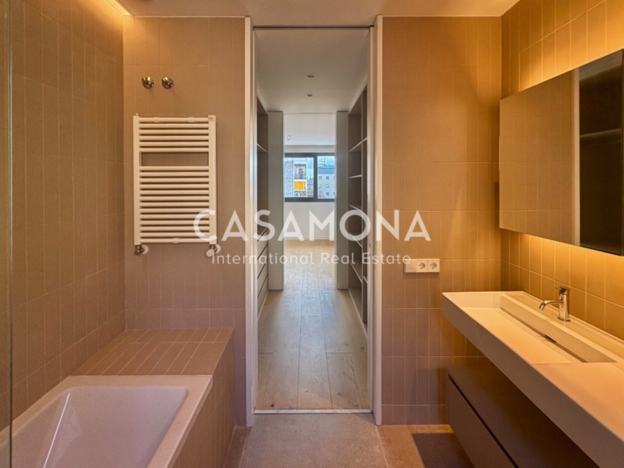 Modernes Penthouse Mit Privater Terrasse Im Herzen Von Barcelona