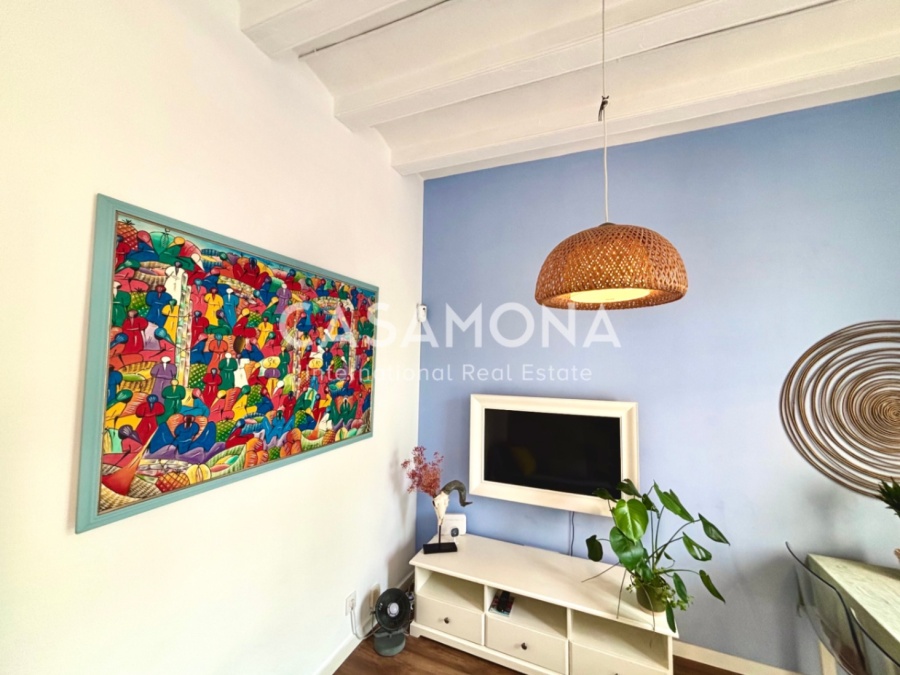 (VERKAUFT) Vollständig renovierte 2-Zimmer-Wohnung mit Balkon, der zum Hafen von Barceloneta zeigt. (VERKAUFT) Vollständig renovierte 2-Zimmer-Wohnung mit Balkon, der zum Hafen von Barceloneta zeigt.