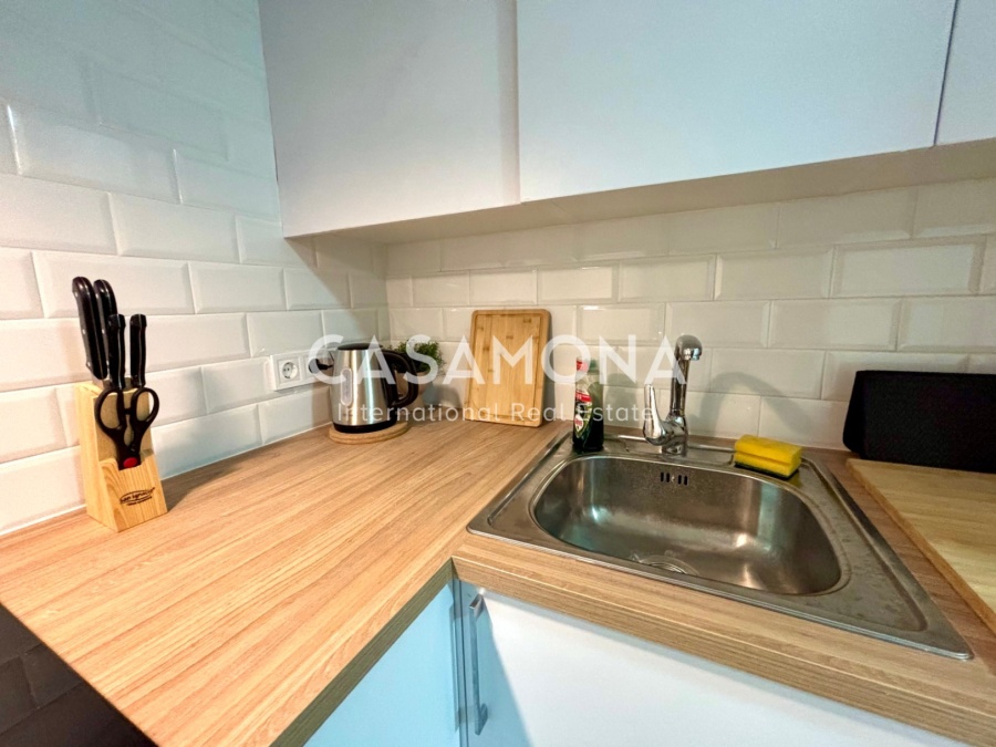 Charming Newly Renovated 2 Bedroom Apartment with Balconies for Rent in Sant Pere