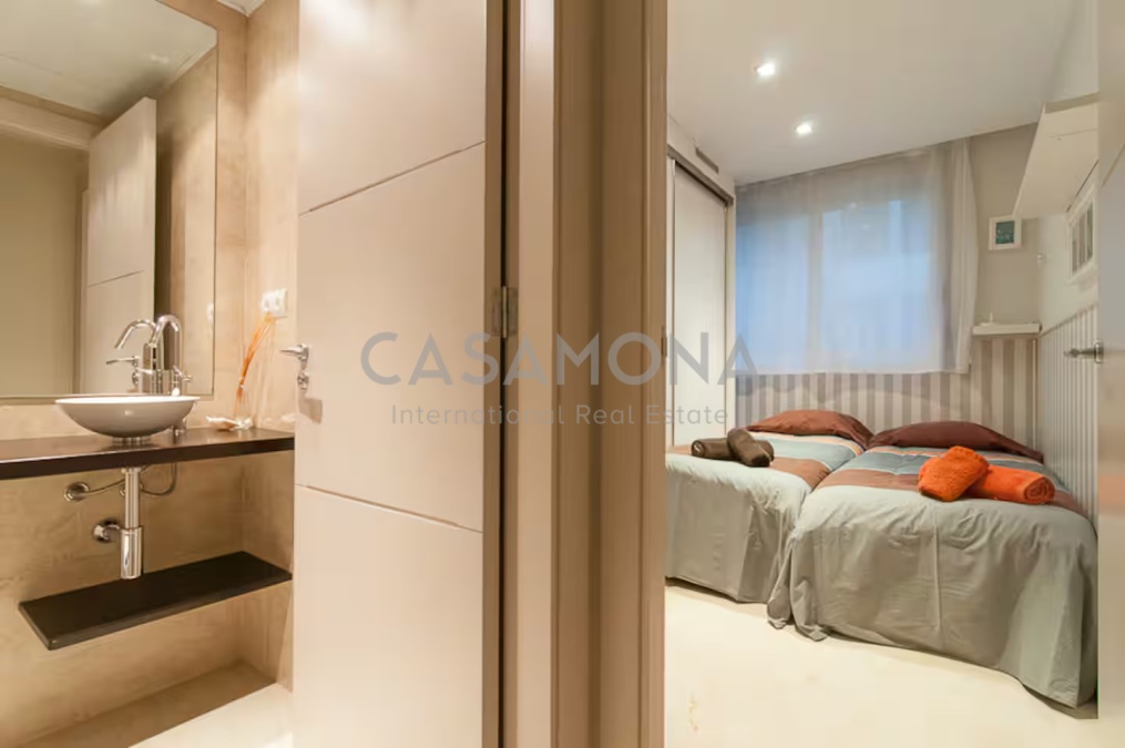 Amplio Piso De 2 Dormitorios Cerca De La Sagrada Família