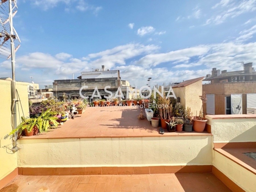 Trendiges Duplex mit 2 Schlafzimmern und Dachterrasse im gefragten Viertel El Born Trendiges Duplex mit 2 Schlafzimmern und Dachterrasse im gefragten Viertel El Born