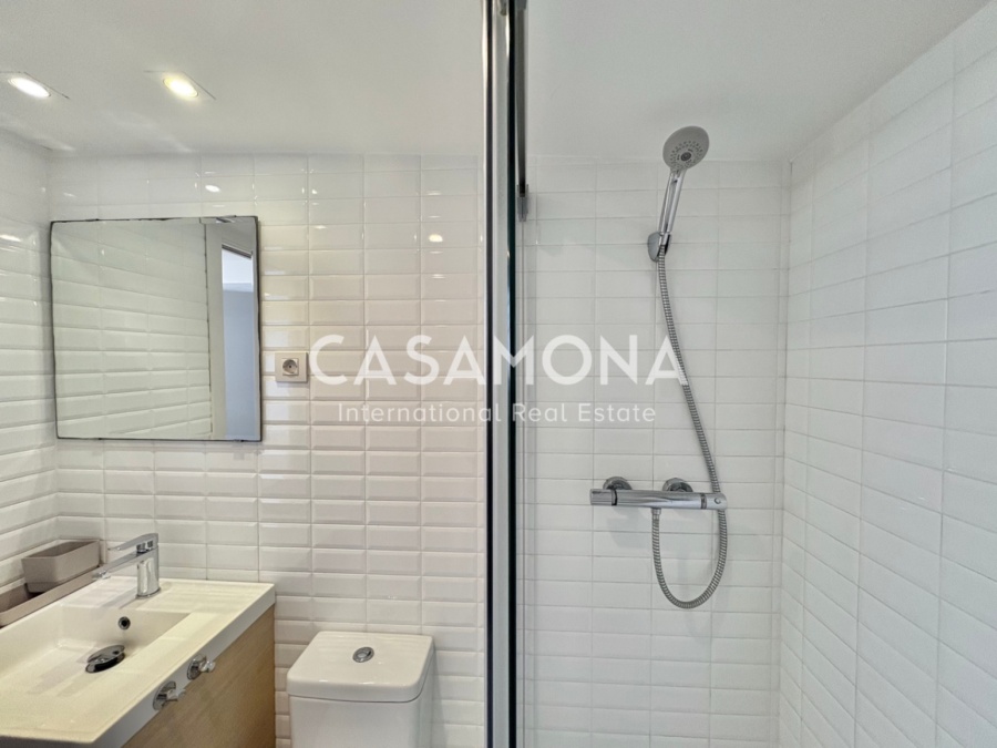(VENUT) Àtic modern d’1 dormitori amb terrassa exclusiva i vistes excepcionals a la ciutat (VENUT) Àtic modern d’1 dormitori amb terrassa exclusiva i vistes excepcionals a la ciutat