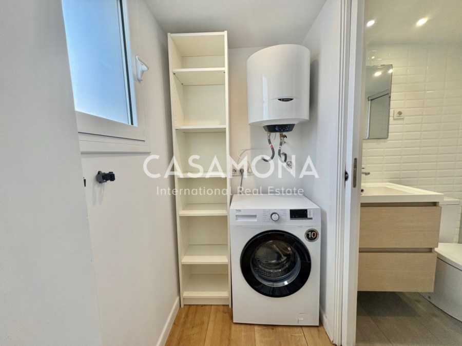 (VENUT) Àtic modern d’1 dormitori amb terrassa exclusiva i vistes excepcionals a la ciutat (VENUT) Àtic modern d’1 dormitori amb terrassa exclusiva i vistes excepcionals a la ciutat