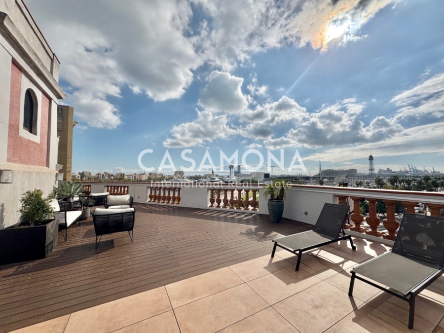 Elegant 3-Bedroom Apartment with a swimming pool, a huge terrace and with Exceptional City Views