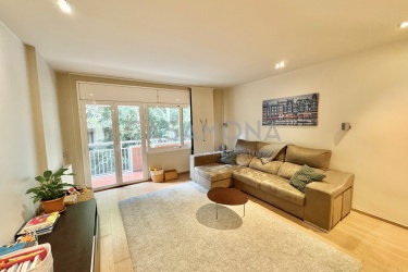 Appartement Rénové de 2 Chambres avec Balcon et Grand Espace Ouvert à Eixample Esquerra
