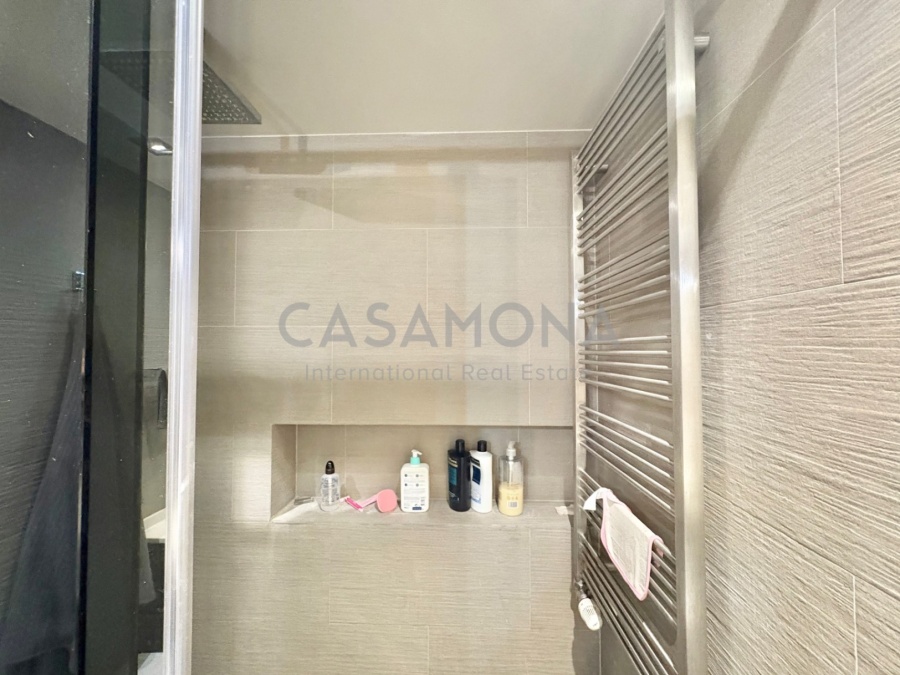 Appartement Rénové de 2 Chambres avec Balcon et Grand Espace Ouvert à Eixample Esquerra Appartement Rénové de 2 Chambres avec Balcon et Grand Espace Ouvert à Eixample Esquerra