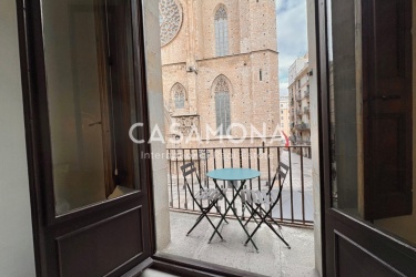 Stunning Four Bedroom Designer Apartment in the Heart of El Born