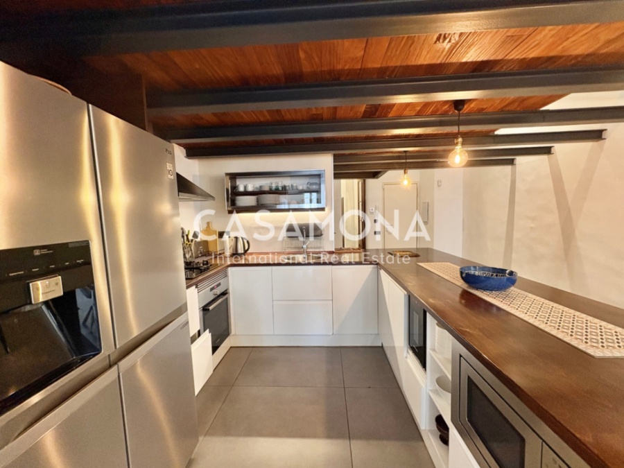 Impresionante Apartamento de Diseño con Cuatro Dormitorios en el Corazón del Born