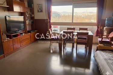 Renovation project in Barceloneta - Bright and Well-Located 4-Bedroom Apartment with Elevator 