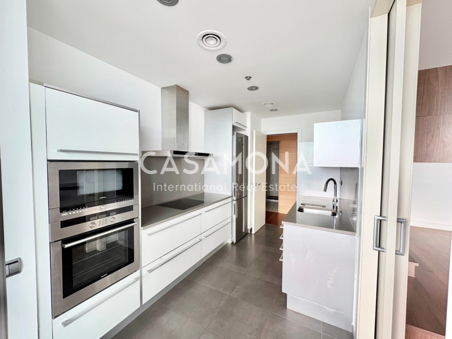 Apartament de Luxe a la 18a Planta amb Vistes al Mar a Diagonal Mar Apartament de Luxe a la 18a Planta amb Vistes al Mar a Diagonal Mar