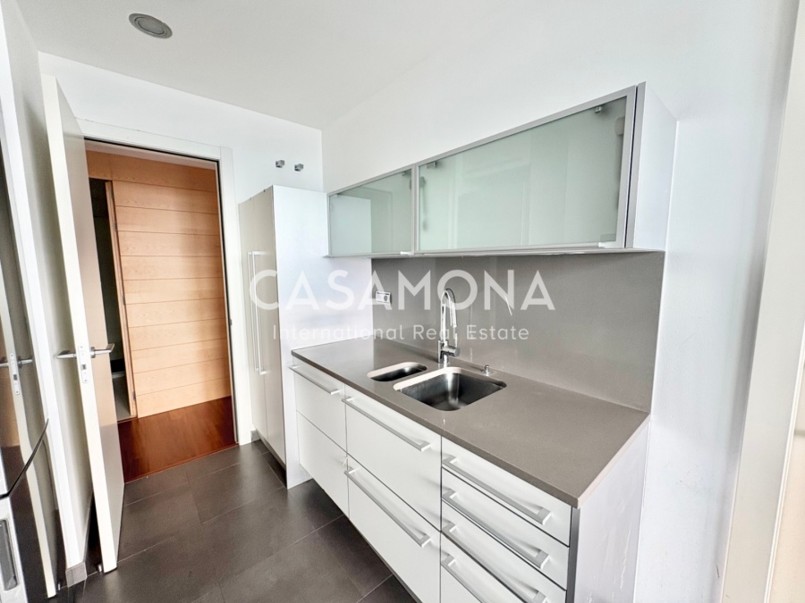Luxury 18th Floor Sea View Apartment in Diagonal Mar