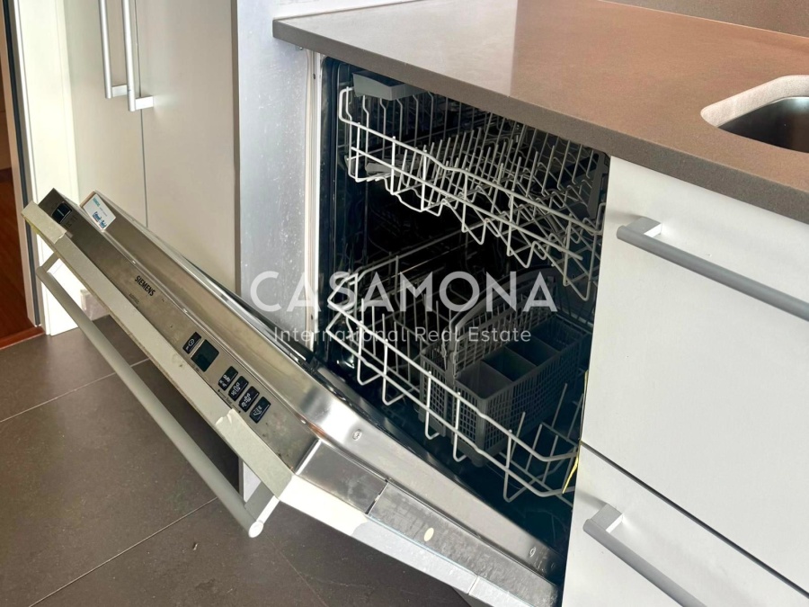 Luxury 18th Floor Sea View Apartment in Diagonal Mar