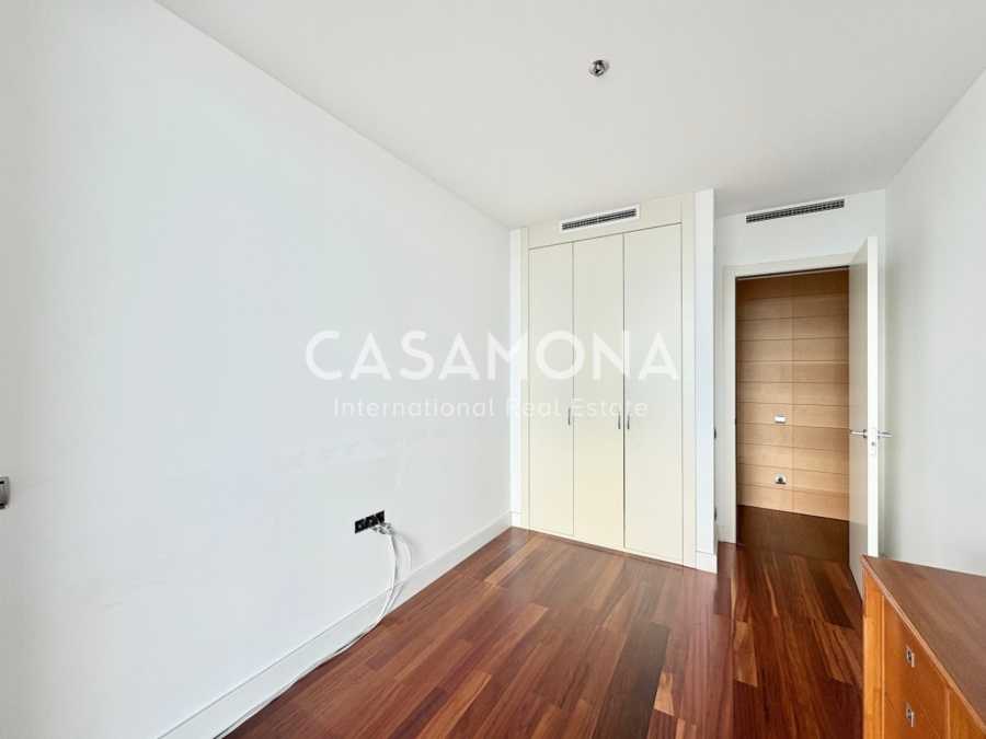 Luxury 18th Floor Sea View Apartment in Diagonal Mar