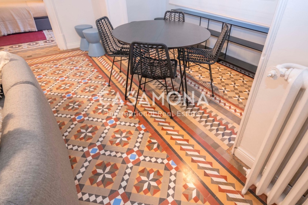 Spacious Designer Home Steps from Plaça Universitat Spacious Designer Home Steps from Plaça Universitat