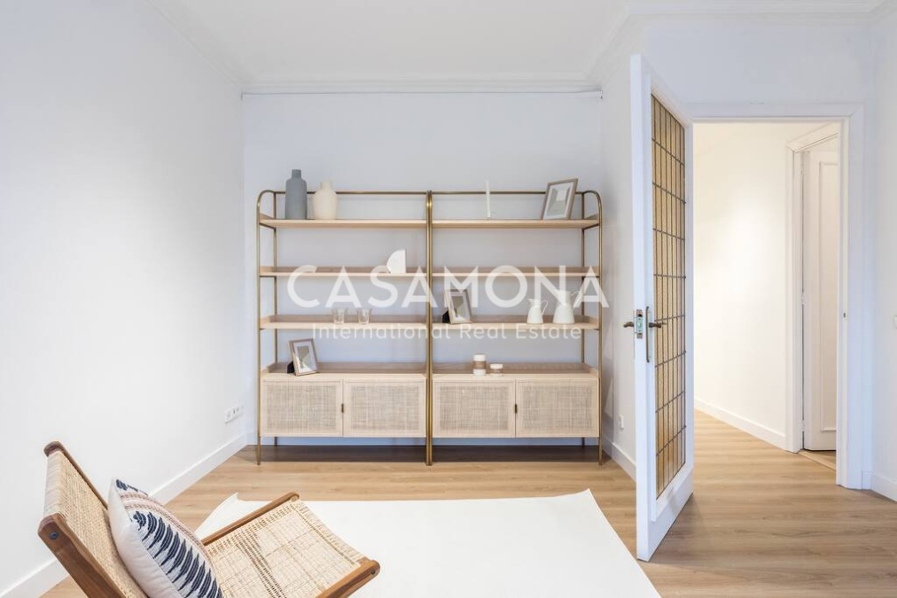 Helle und großzügige Fünfzimmerwohnung im zentralen Eixample