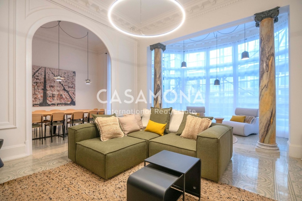 Apartamento exclusivo de 4 dormitorios con elementos históricos catalanes en el Eixample central Apartamento exclusivo de 4 dormitorios con elementos históricos catalanes en el Eixample central