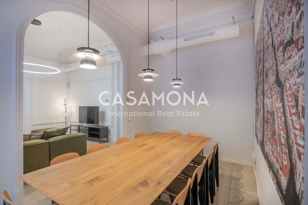 Apartamento exclusivo de 4 dormitorios con elementos históricos catalanes en el Eixample central Apartamento exclusivo de 4 dormitorios con elementos históricos catalanes en el Eixample central