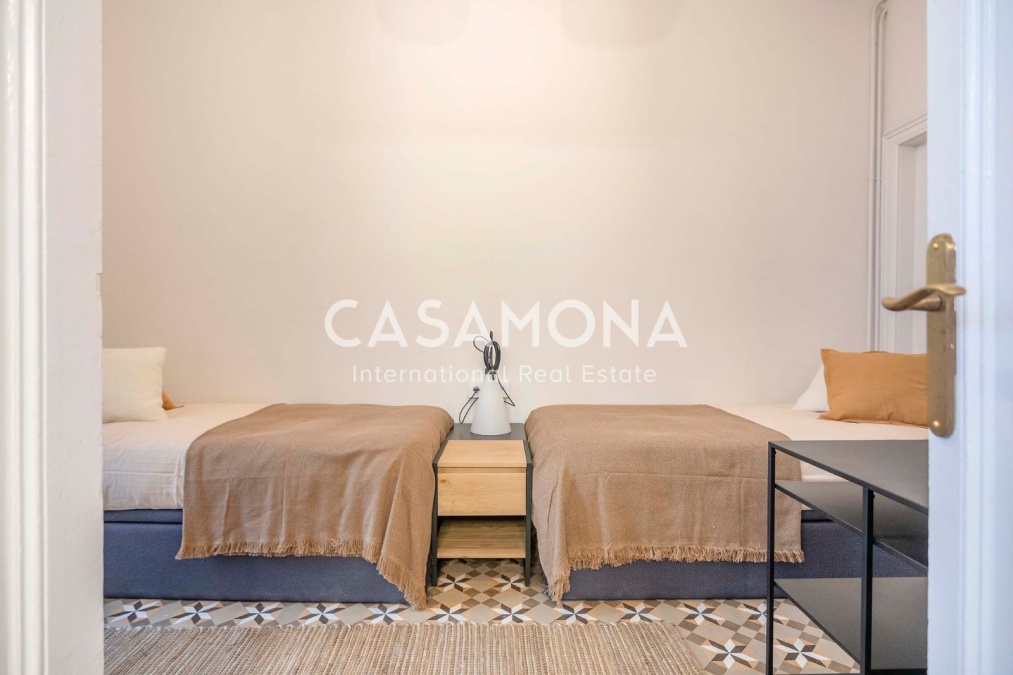 Apartamento exclusivo de 4 dormitorios con elementos históricos catalanes en el Eixample central Apartamento exclusivo de 4 dormitorios con elementos históricos catalanes en el Eixample central