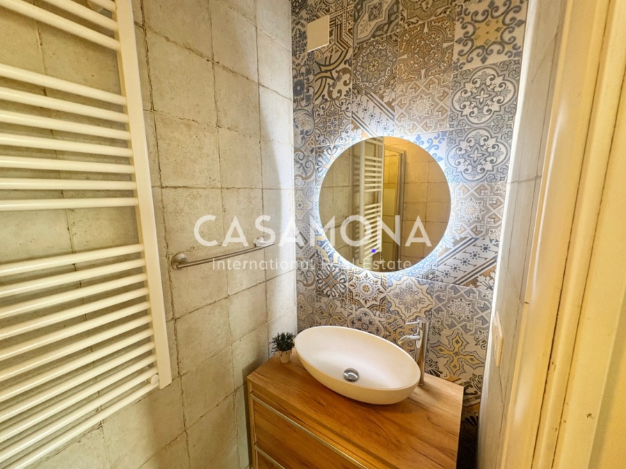 Spectacular Harbour Views, Private Terrace & Elevator on Joan de Borbó – Best Views in BCN! Spectacular Harbour Views, Private Terrace & Elevator on Joan de Borbó – Best Views in BCN!