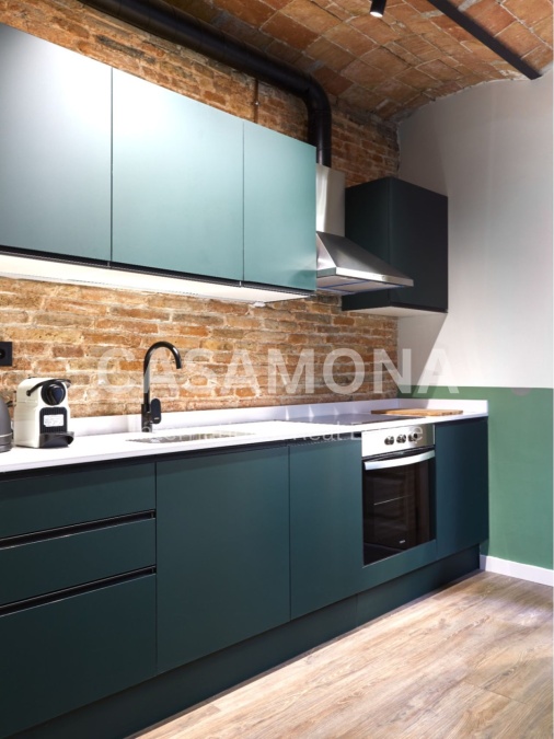 Modern 3 bedroom apartment in Poble Sec