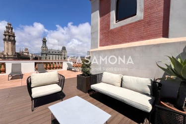 Premium Renovated Apartment with Magnificent Rooftop Pool & Port Views in Barceloneta Premium Renovated Apartment with Magnificent Rooftop Pool & Port Views in Barceloneta