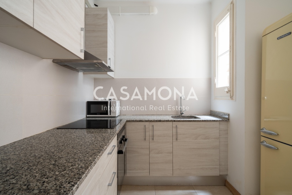 Renovated 3 Bedroom Apartment in Poble Sec