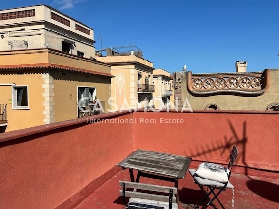 FOR INVESTORS (No Rental Price Cap) Dual Studio Penthouse with Sea-View Community Terrace in Barceloneta