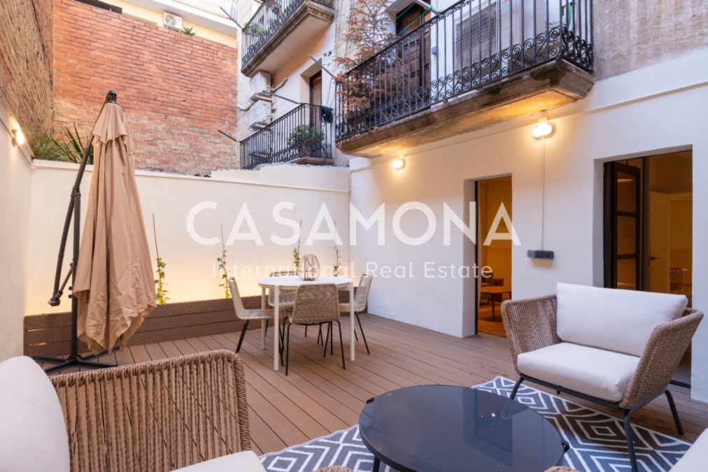 Elegant Apartament amb Pati a l’Eixample Dreta