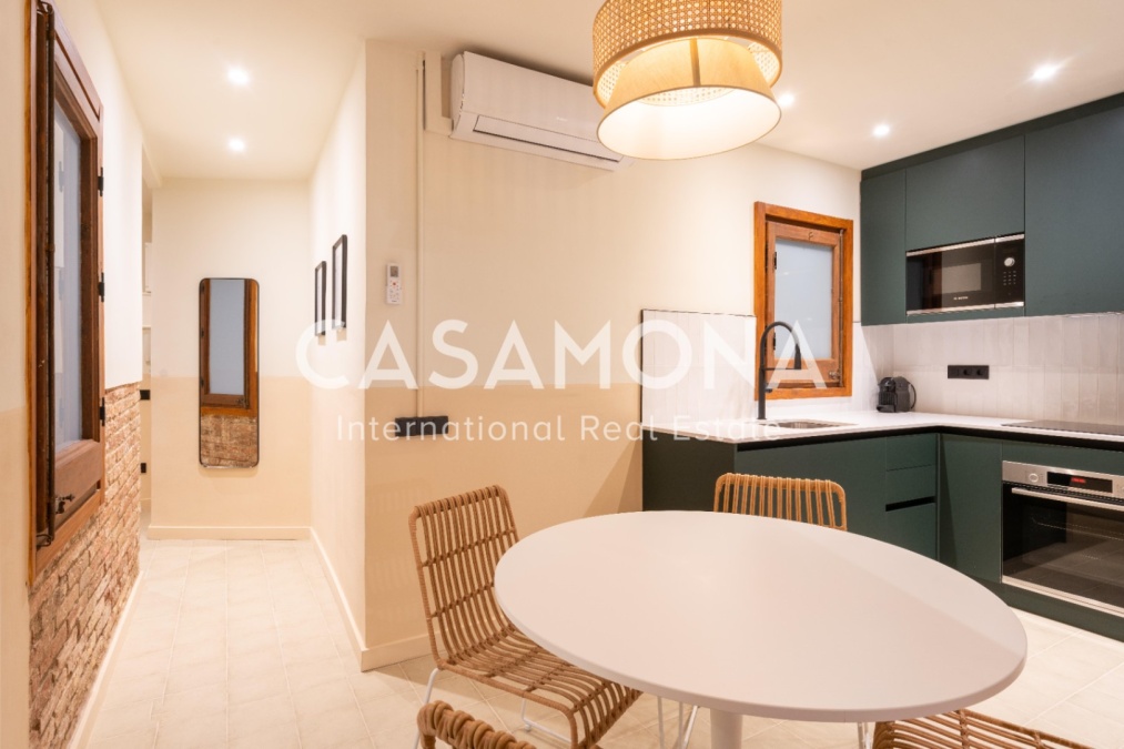 Stilvolle 61m² Wohnung mit Patio in Eixample Dreta Stilvolle 61m² Wohnung mit Patio in Eixample Dreta