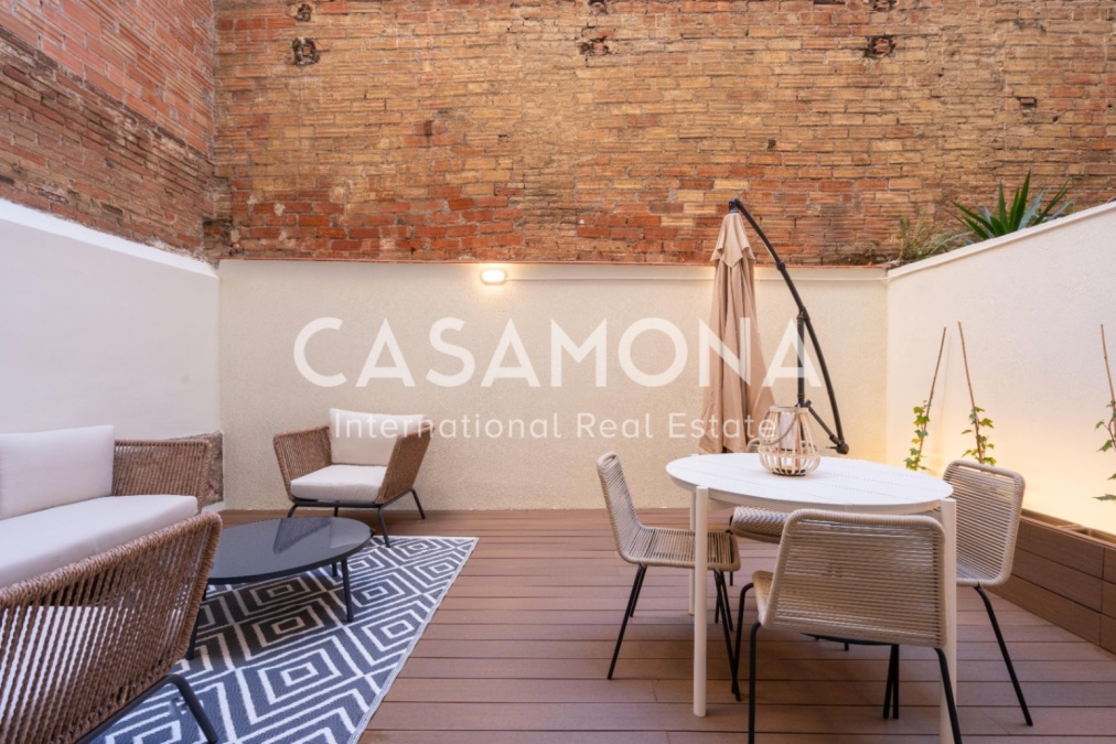 Stylish Apartment with Patio in Eixample Dreta
