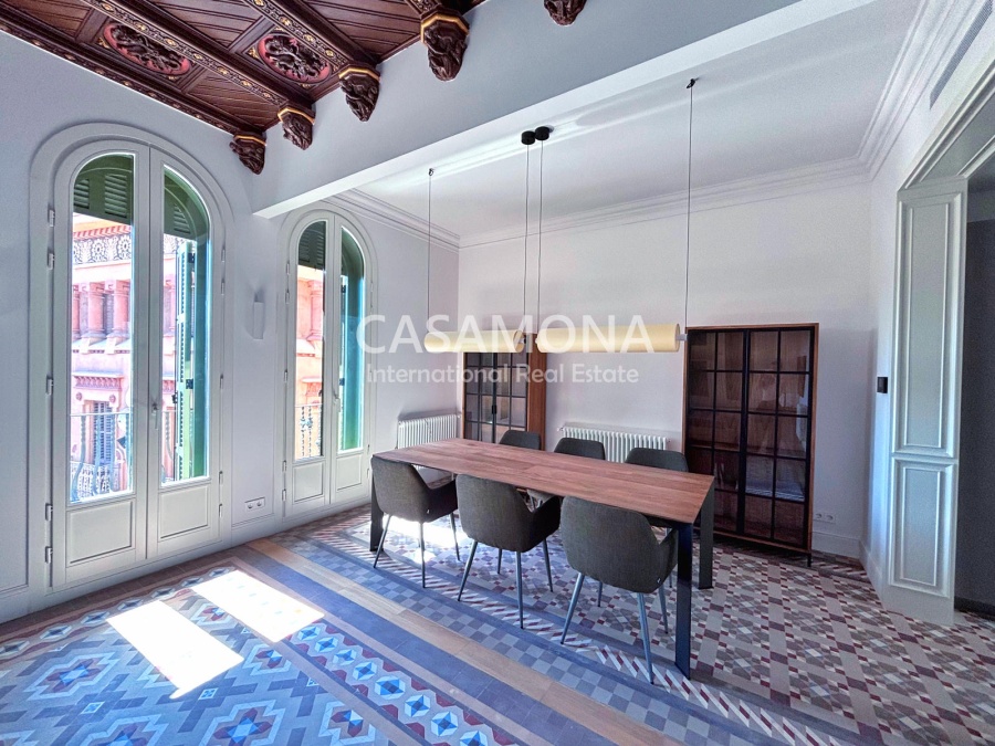LUXURIÖSE UND GERÄUMIGE WOHNUNG ZU VERMIETEN – LICHT, KOMFORT UND AUTHENTISCHES KATALANISCHES DESIGN LUXURIÖSE UND GERÄUMIGE WOHNUNG ZU VERMIETEN – LICHT, KOMFORT UND AUTHENTISCHES KATALANISCHES DESIGN