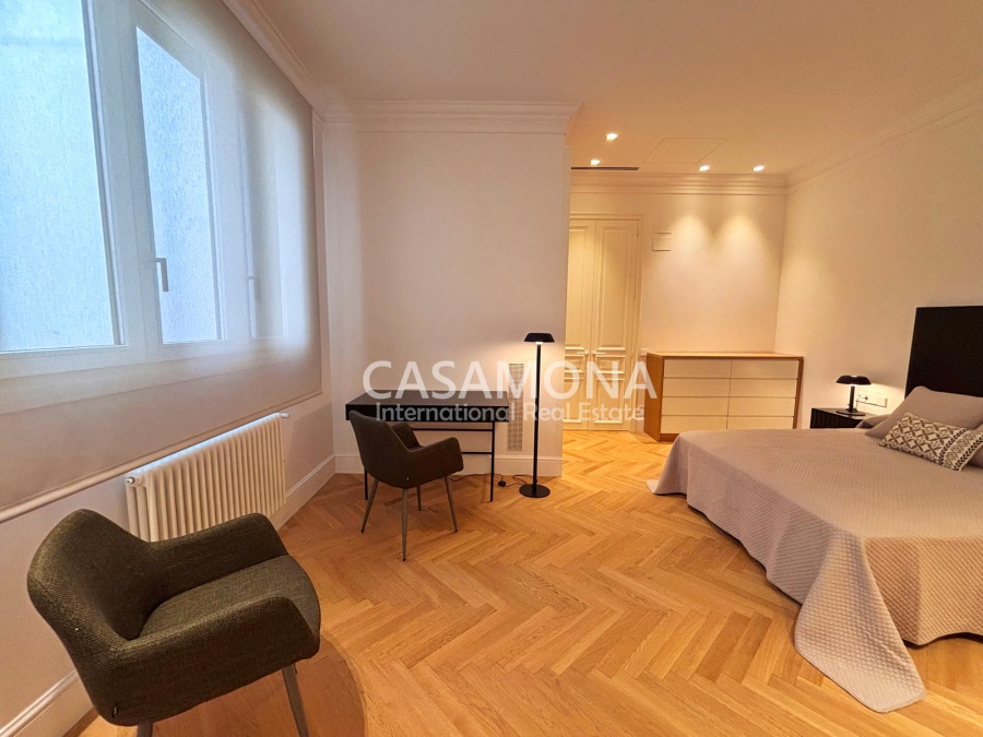 APARTAMENTO LUJOSO Y ESPACIOSO EN ALQUILER – LUZ, CONFORT Y AUTÉNTICO DISEÑO CATALÁN
