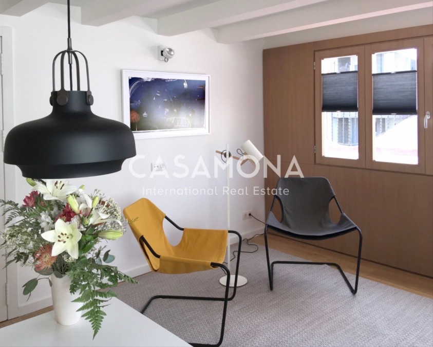Penthouse conçu par un architecte avec terrasse sur le toit et vues emblématiques sur Gràcia