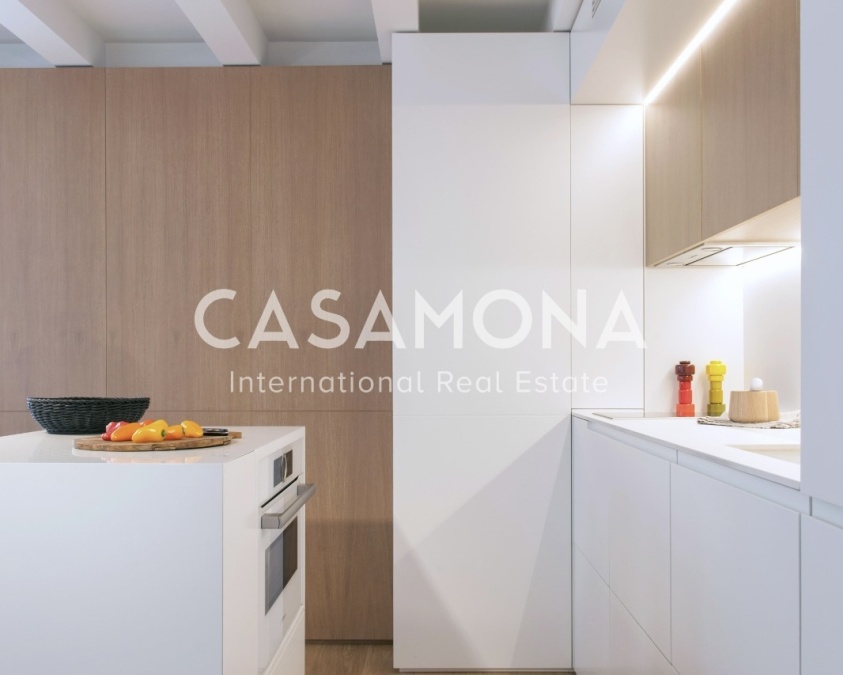 Von einem Architekten entworfenes Penthouse mit Dachterrasse und ikonischem Blick über Gràcia Von einem Architekten entworfenes Penthouse mit Dachterrasse und ikonischem Blick über Gràcia