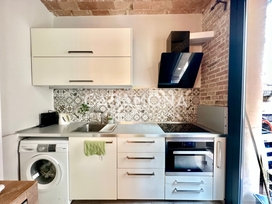 Charming Beachside Apartment in Barceloneta – Steps from the Sea Charming Beachside Apartment in Barceloneta – Steps from the Sea
