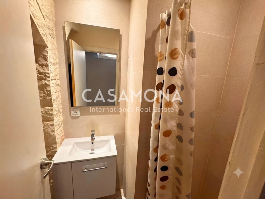 Luminoso y Acogedor Apartamento de 2 Dormitorio en una Ubicación Privilegiada Frente al Puerto