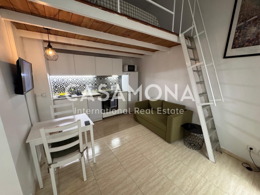 Acollidor Apartament amb Pati Privat i Ascensor al Barri Gòtic