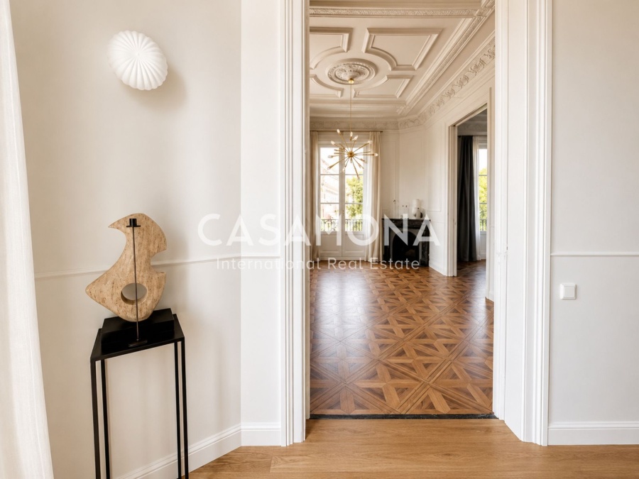 Apartament de luxe amb patrimoni històric, piscina al terrat i vistes al mar a El Born