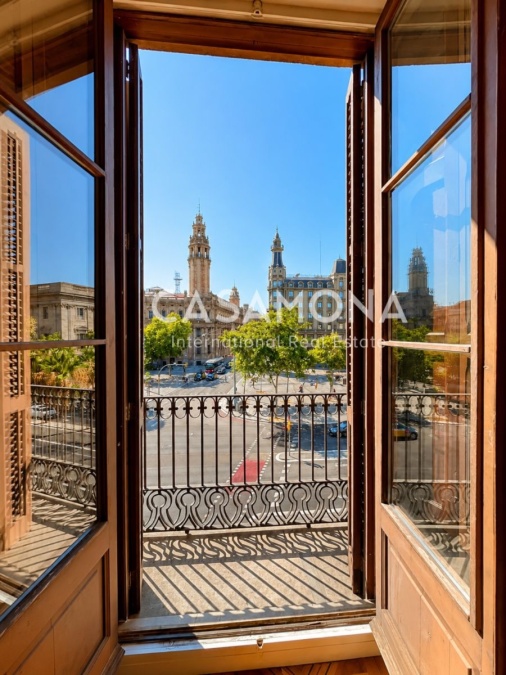 Exclusive Luxury 2-Bedroom Apartment with Stunning Sea Views on Passeig de Isabel II, El Born Exclusive Luxury 2-Bedroom Apartment with Stunning Sea Views on Passeig de Isabel II, El Born