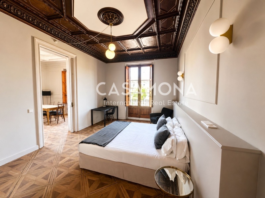 Exclusive Luxury 2-Bedroom Apartment with Stunning Sea Views on Passeig de Isabel II, El Born Exclusive Luxury 2-Bedroom Apartment with Stunning Sea Views on Passeig de Isabel II, El Born