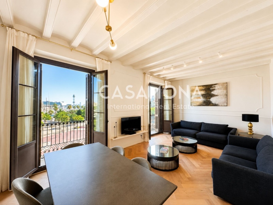 Apartament històric de 2 habitacions amb vistes al mar i balcons al cor del Born Apartament històric de 2 habitacions amb vistes al mar i balcons al cor del Born