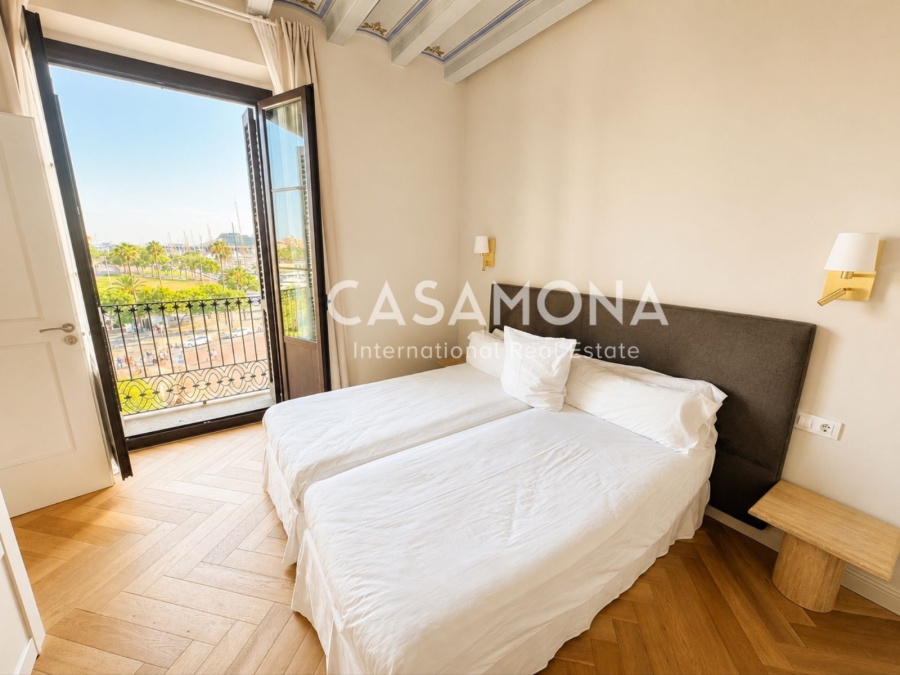 Apartament històric de 2 habitacions amb vistes al mar i balcons al cor del Born Apartament històric de 2 habitacions amb vistes al mar i balcons al cor del Born