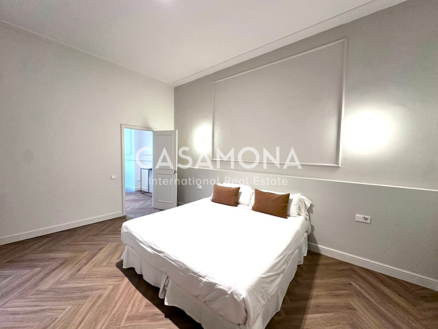 Apartament de Luxe de 2 Habitacions en un Edifici Històric Restaurat al Passeig d'Isabel II Apartament de Luxe de 2 Habitacions en un Edifici Històric Restaurat al Passeig d'Isabel II