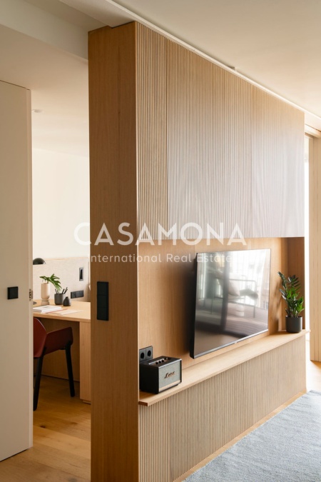 Elegant apartament d'1 habitació amb terrassa privada a Barcelona