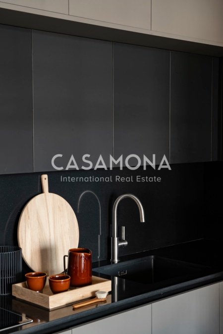 Stylish 1-Bedroom Apartment with Private Terrace in Barcelona