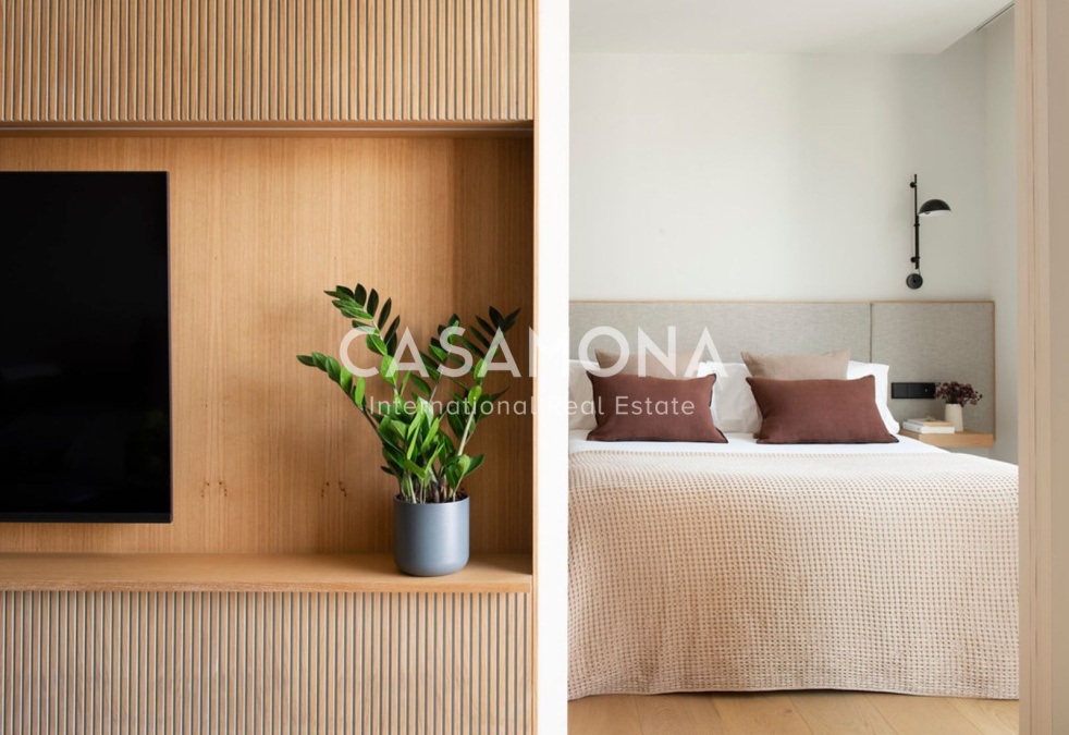 Stylish 1-Bedroom Apartment with Private Terrace in Barcelona